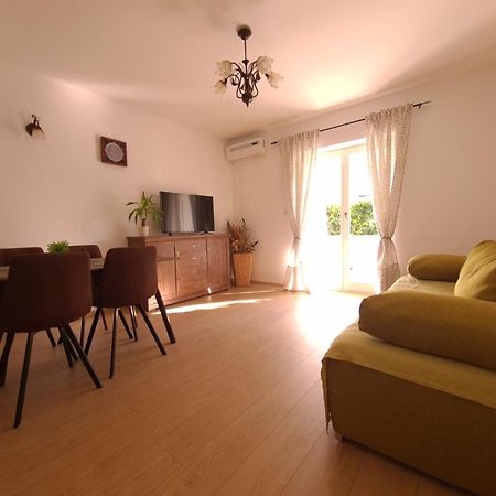 Apartmani B&S Barbat na Rabu المظهر الخارجي الصورة