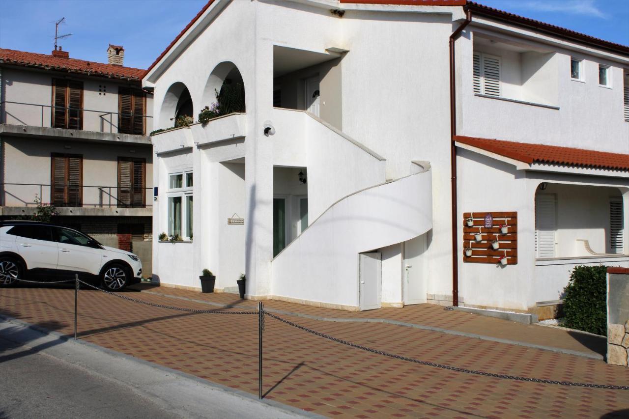 Apartmani B&S Barbat na Rabu المظهر الخارجي الصورة